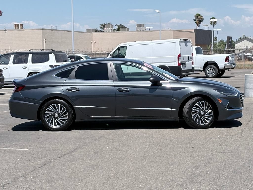 Used 2023 Hyundai Sonata Limited FWD image 4