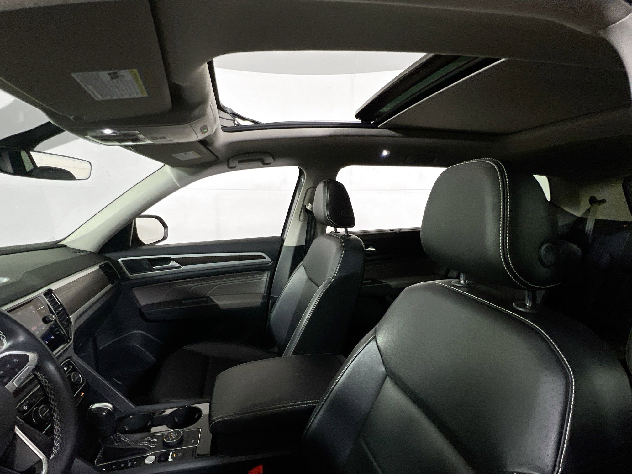 Used 2022 Volkswagen Atlas SE image 21