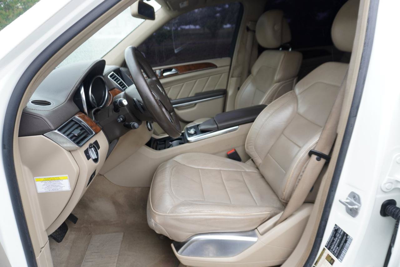 Used 2013 Mercedes-Benz GL 550 4MATIC image 28