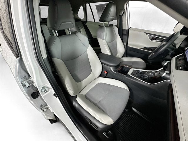 Used 2023 Toyota RAV4 Limited AWD/4WD image 28