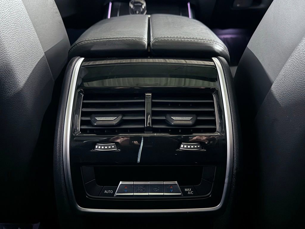 Used 2022 BMW X7 M50i image 53