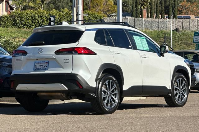 Used 2024 Toyota Corolla Cross XLE w/ Convenience Package image 5