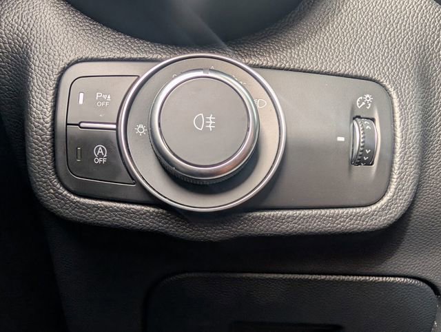 Used 2023 Alfa Romeo Stelvio Sprint RWD image 30