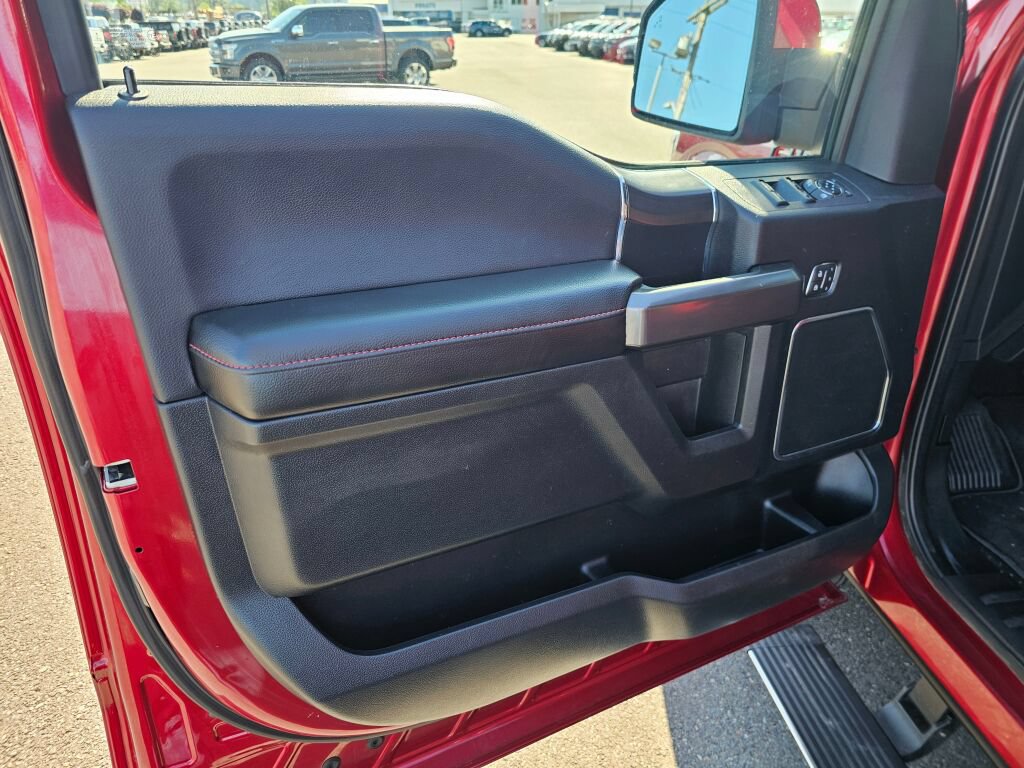 Used 2019 Ford F150 Lariat w/ Equipment Group 502A Luxury AWD/4WD image 16