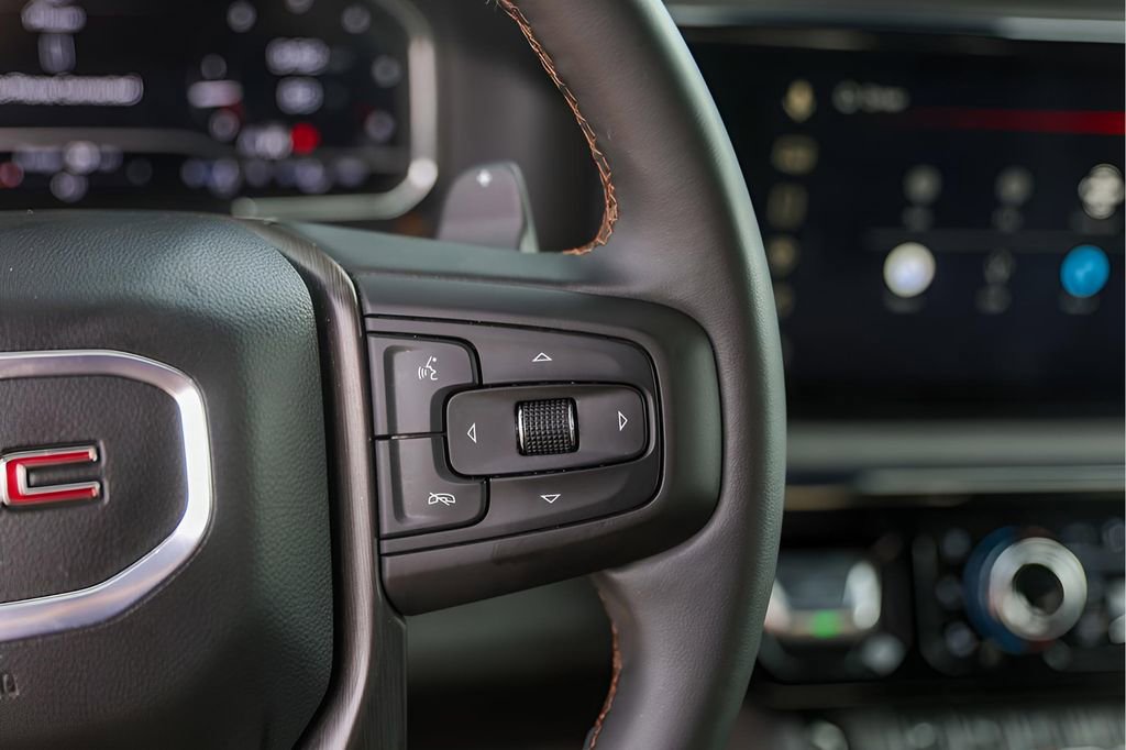 Used 2025 GMC Sierra 1500 AT4 image 16