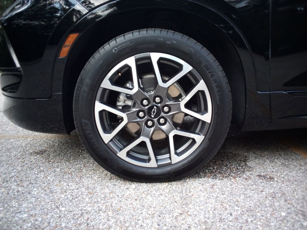 Used 2025 Chevrolet Blazer RS image 27