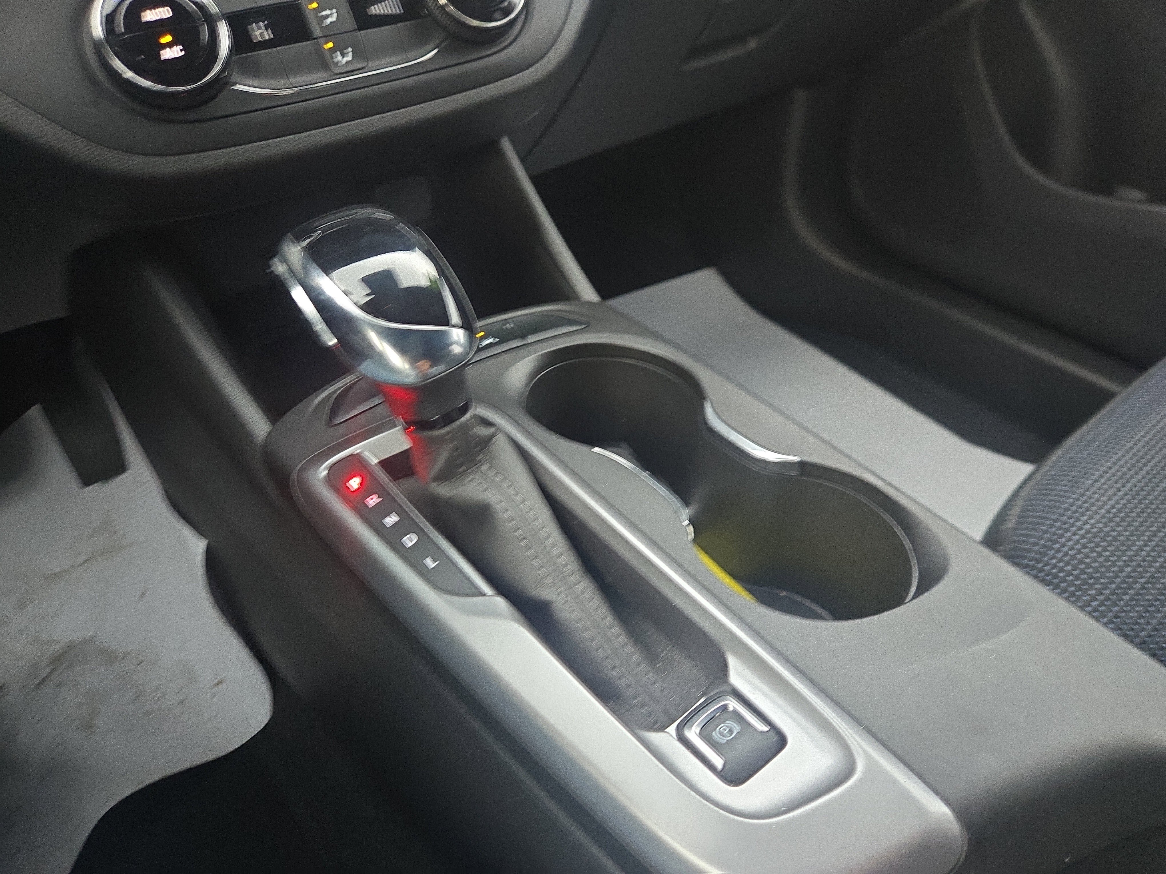 Used 2024 Buick Envista Preferred w/ Advanced Safety Package image 23