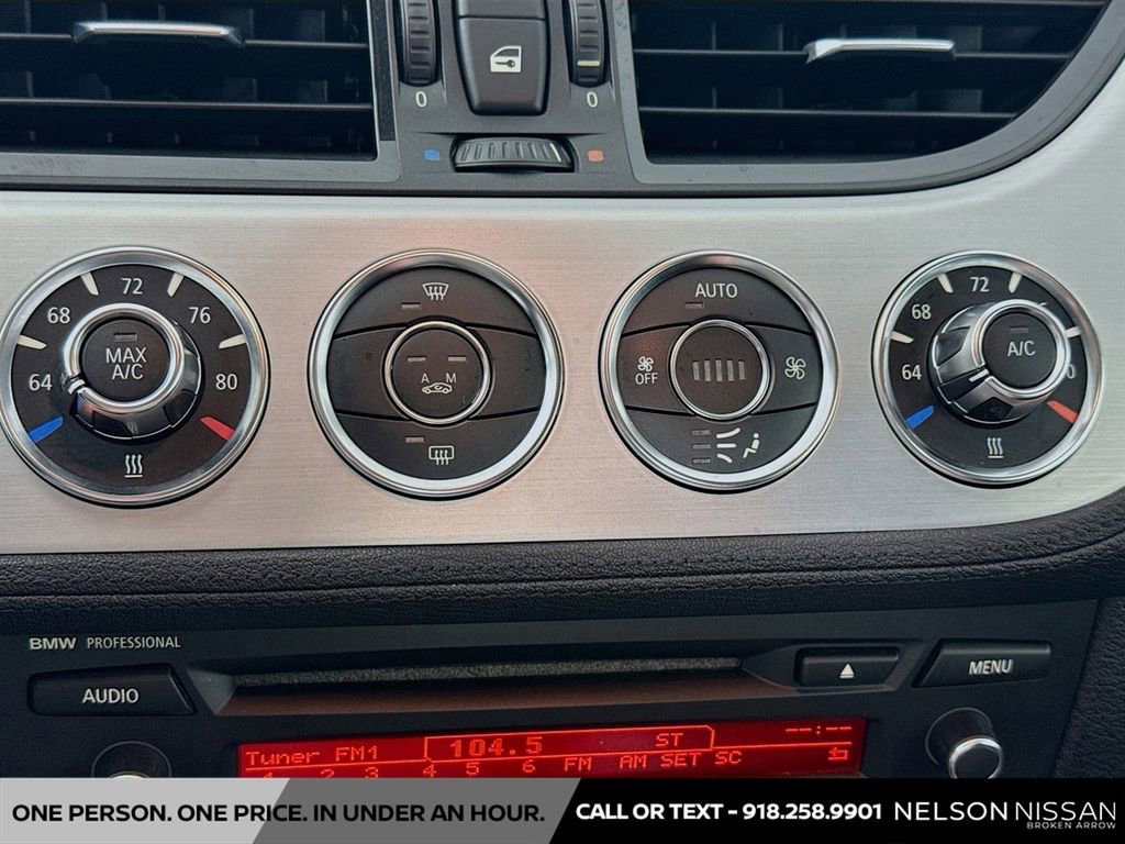 Used 2014 BMW Z4 sDrive28i image 14