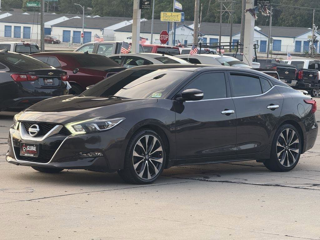 Used 2016 Nissan Maxima SR FWD image 3