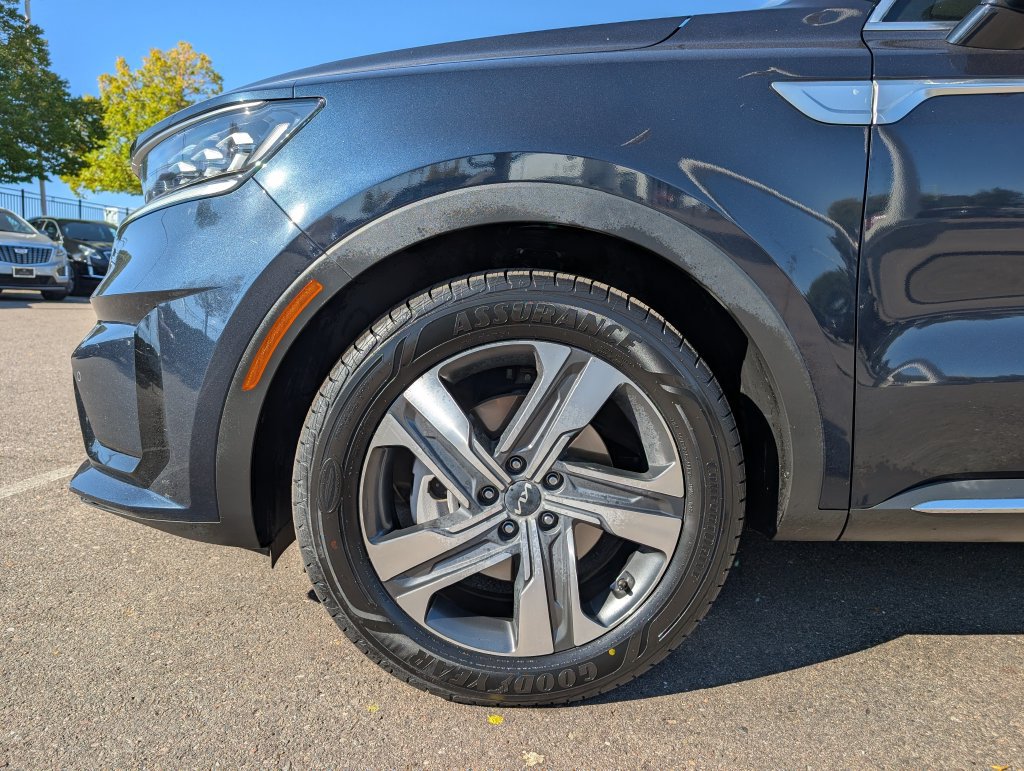Used 2022 Kia Sorento SX AWD/4WD image 11