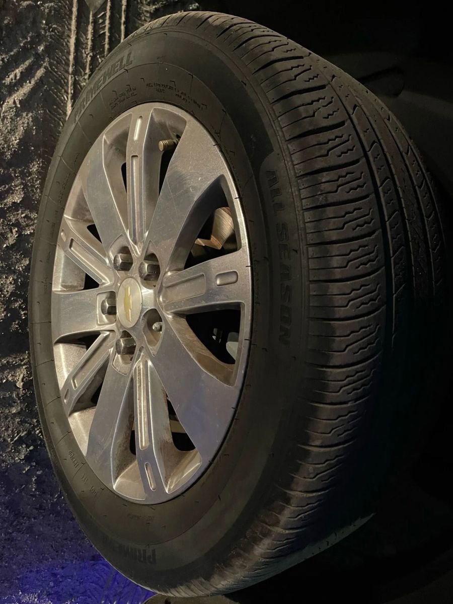 Used 2010 Chevrolet Equinox LT w/ Chrome Appearance Package image 18