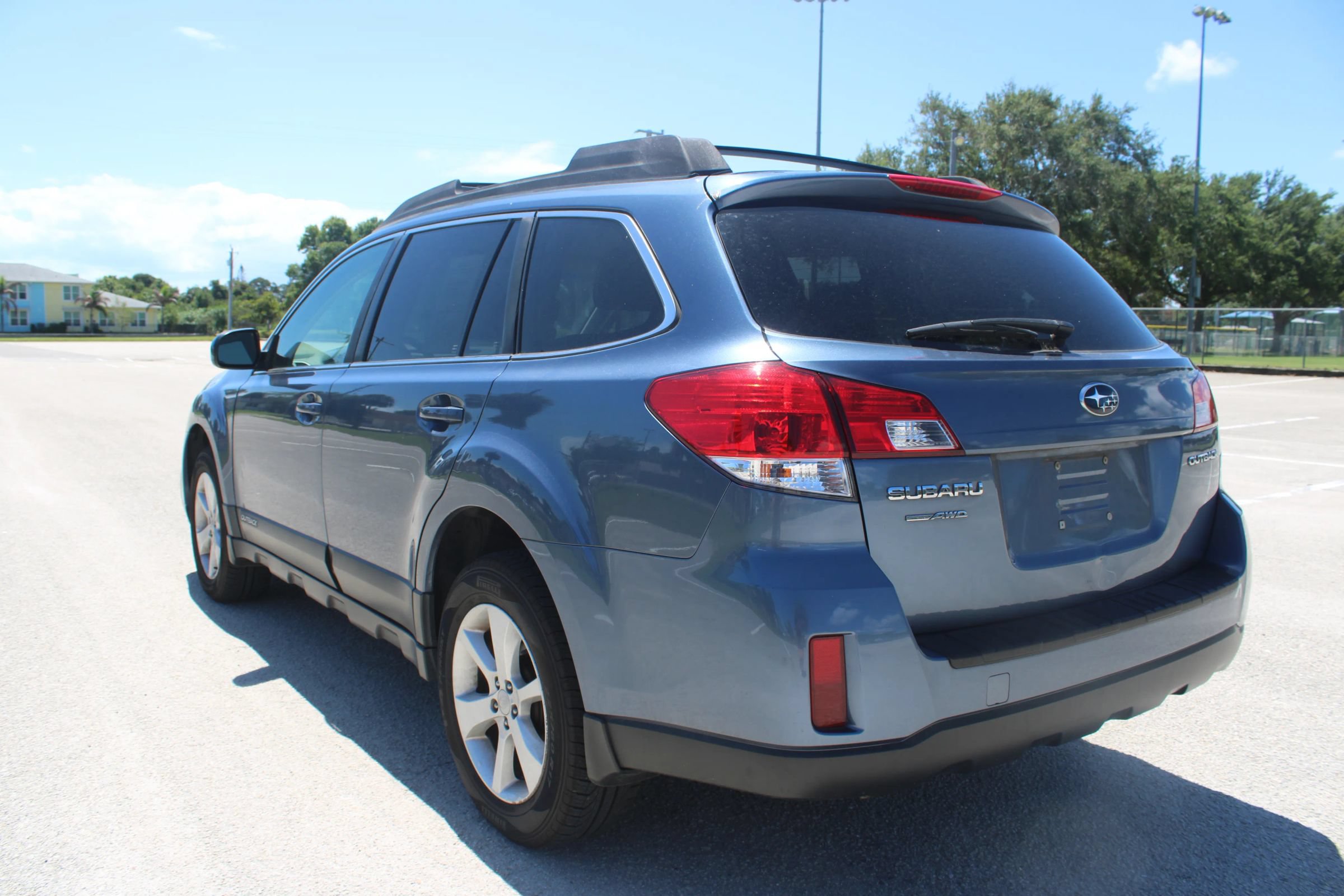 Used 2013 Subaru Outback 2.5i Premium w/ Popular Pkg 1B AWD/4WD image 7