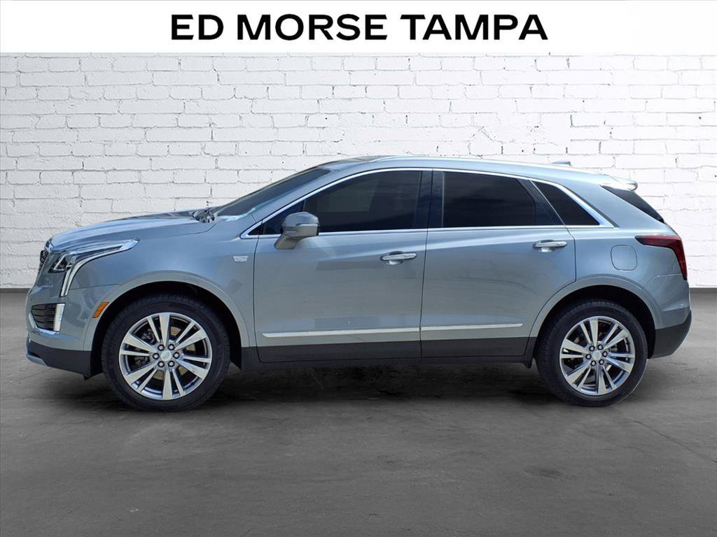 Certified 2024 Cadillac XT5 Premium Luxury FWD image 2