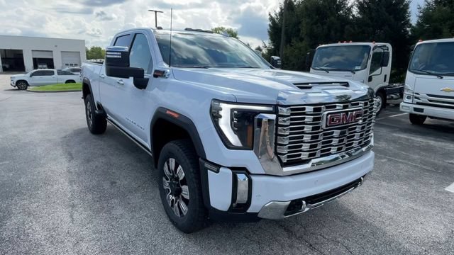 New 2026 GMC Sierra 2500 Denali w/ Denali Reserve Package AWD/4WD image 4