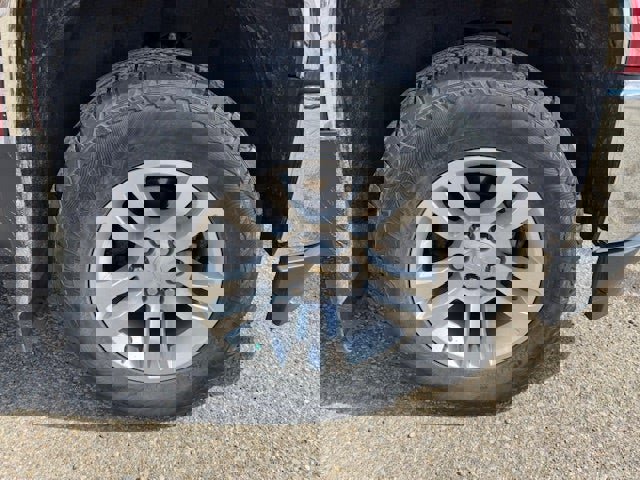 Used 2018 Chevrolet Silverado 1500 LT w/ All Star Edition image 9