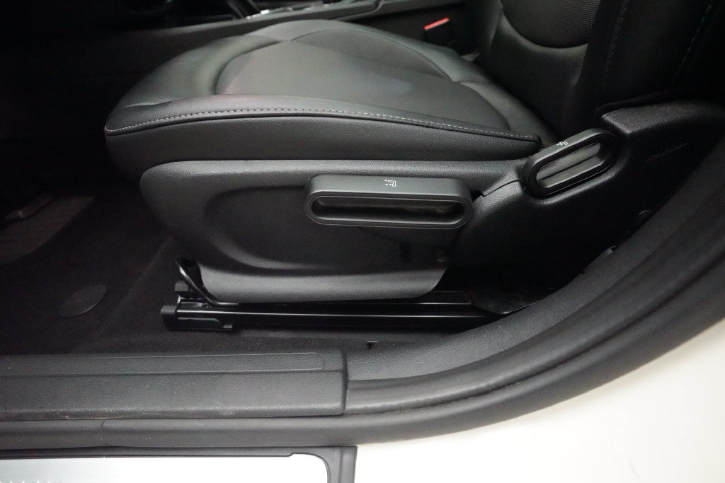Used 2016 MINI Cooper Clubman FWD image 26