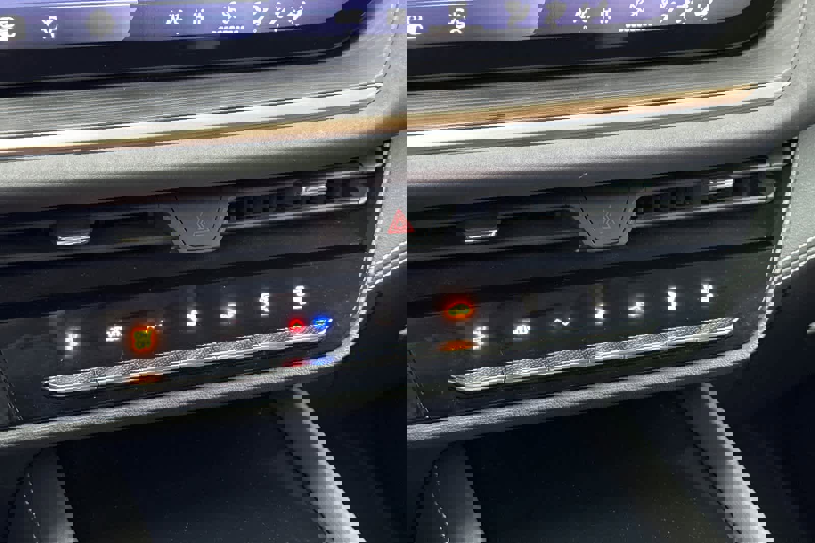 Used 2025 Buick Envision Sport Touring image 22