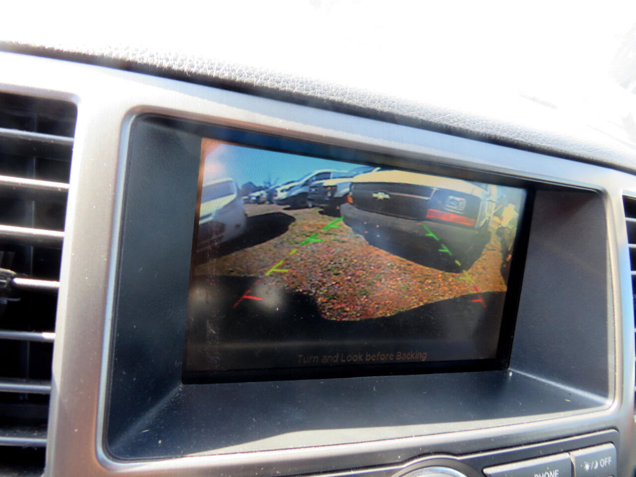 Used 2011 Nissan Armada Platinum image 39