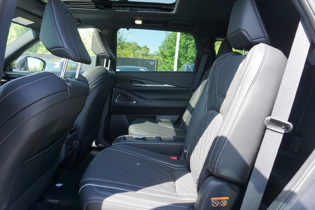 Used 2025 INFINITI QX60 Autograph w/ Cargo Package AWD/4WD image 22