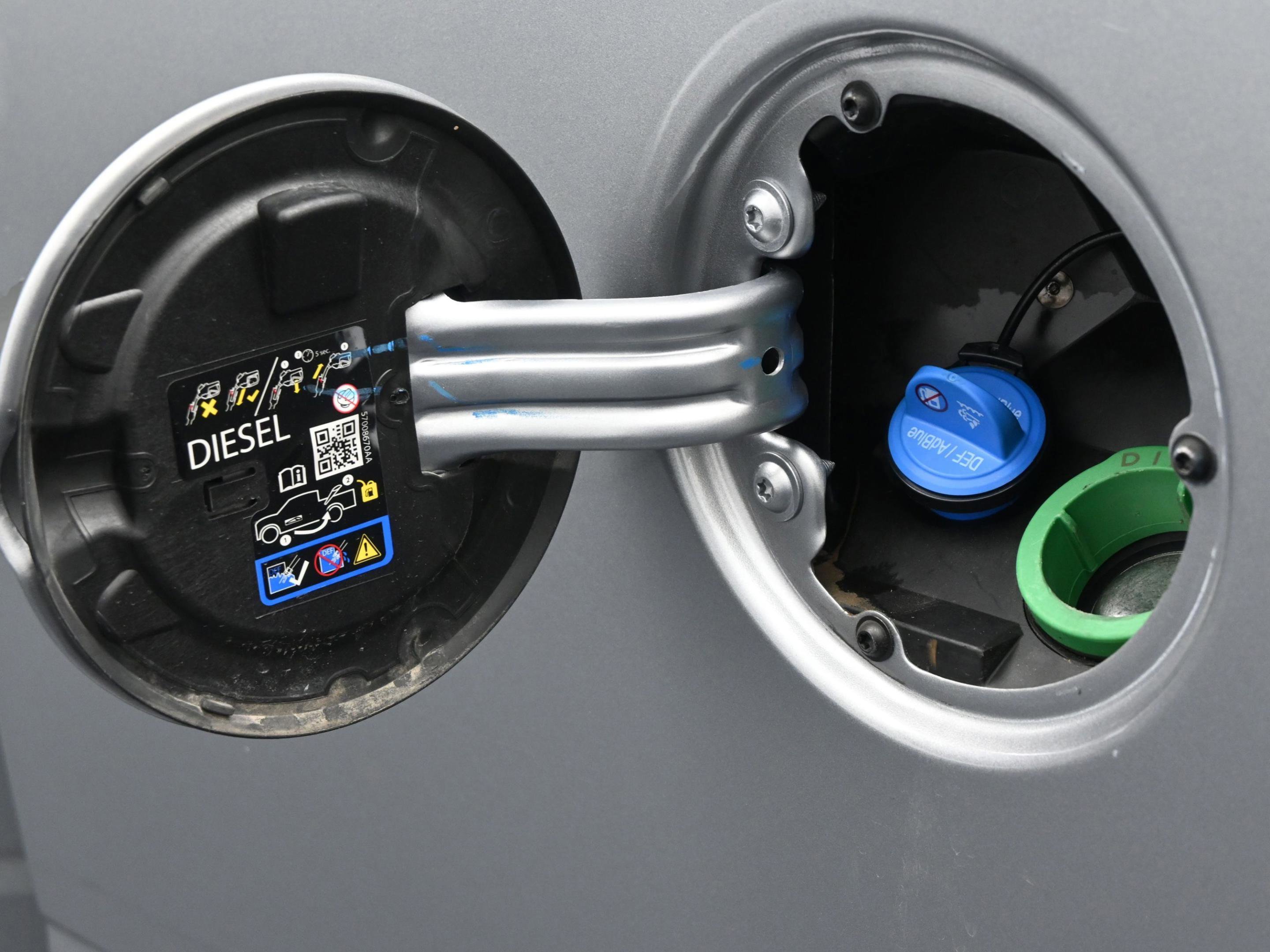 Used 2024 RAM 2500 Tradesman w/ Chrome Appearance Group image 11