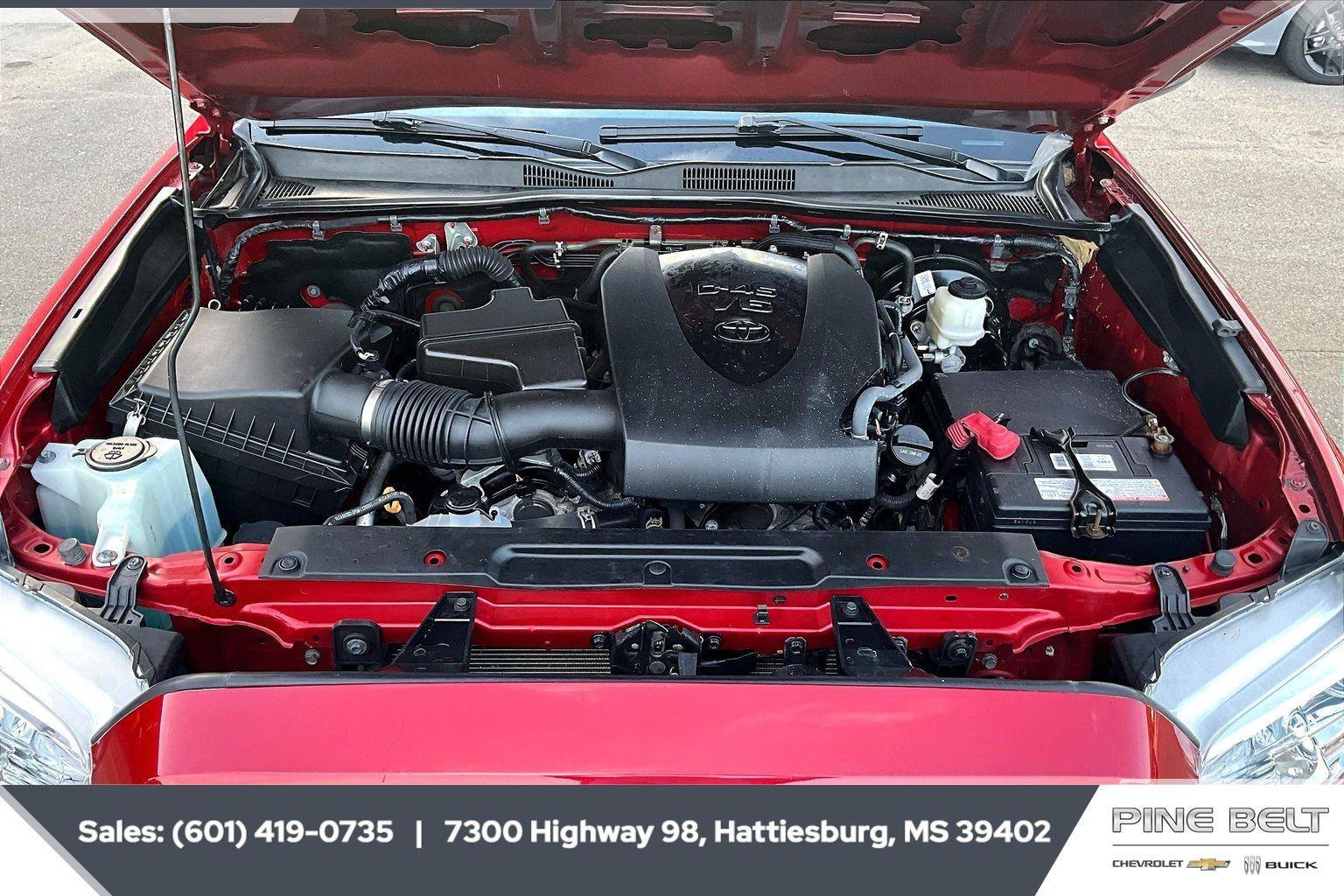 Used 2022 Toyota Tacoma SR5 RWD image 9