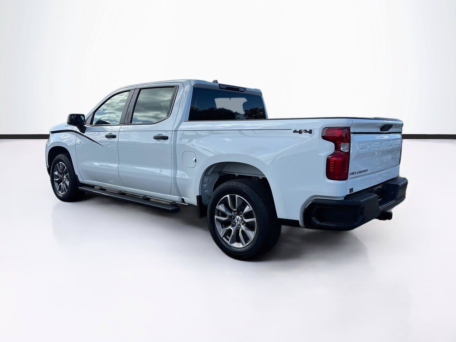 Used 2022 Chevrolet Silverado 1500 W/T w/ WT Fleet Convenience Package AWD/4WD image 5