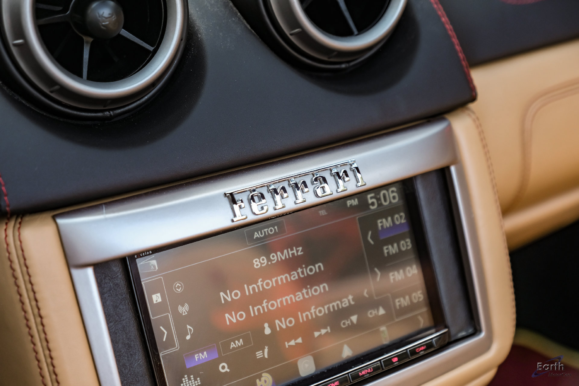Used 2014 Ferrari California RWD image 77
