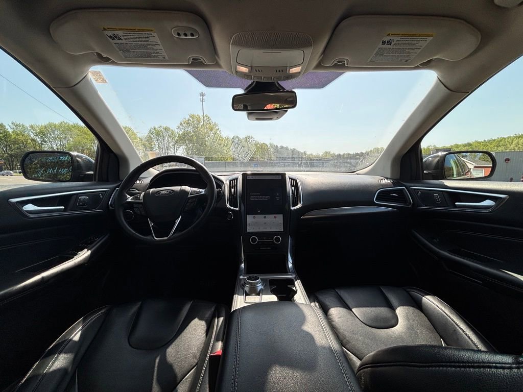 Used 2022 Ford Edge Titanium AWD/4WD image 7