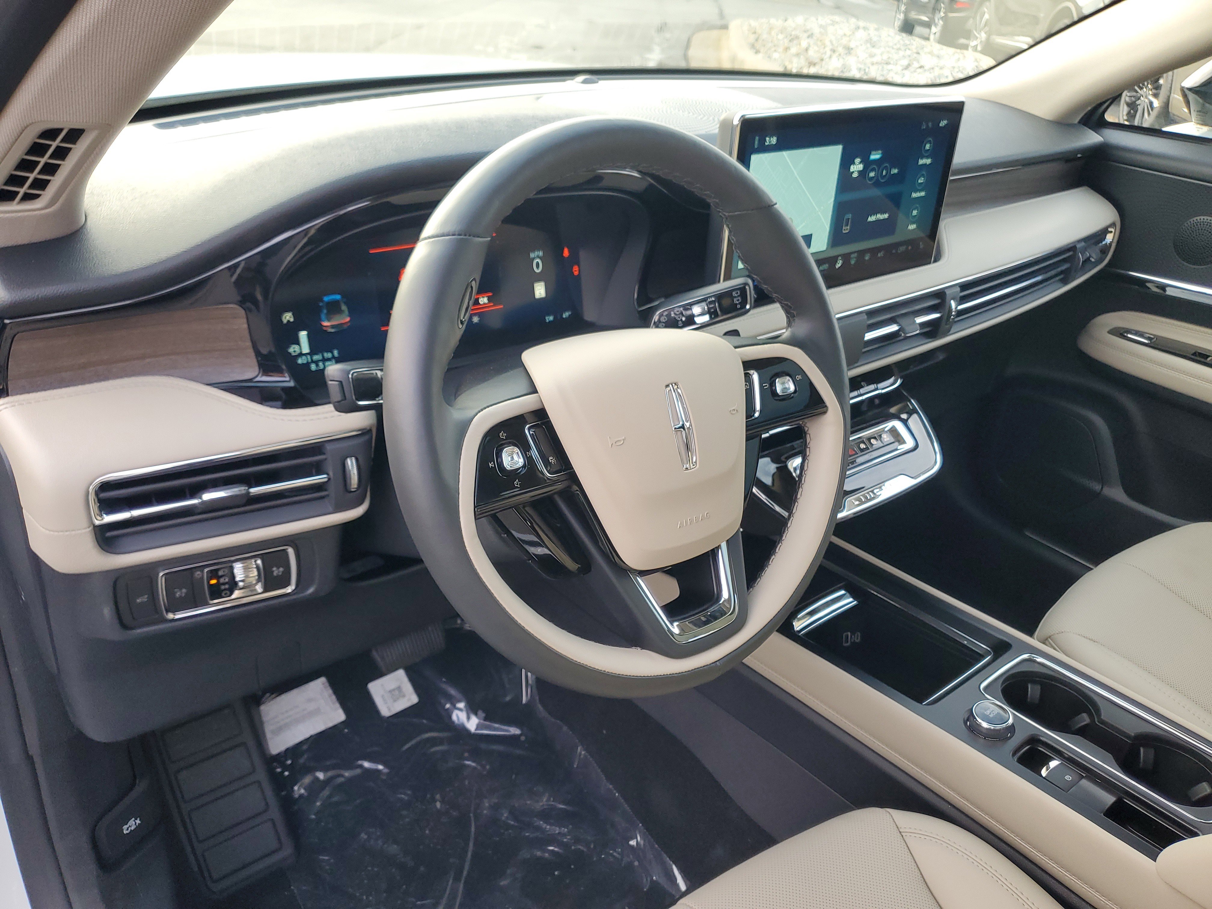 New 2026 Lincoln Corsair Reserve w/ Jet Appearance Package image 13