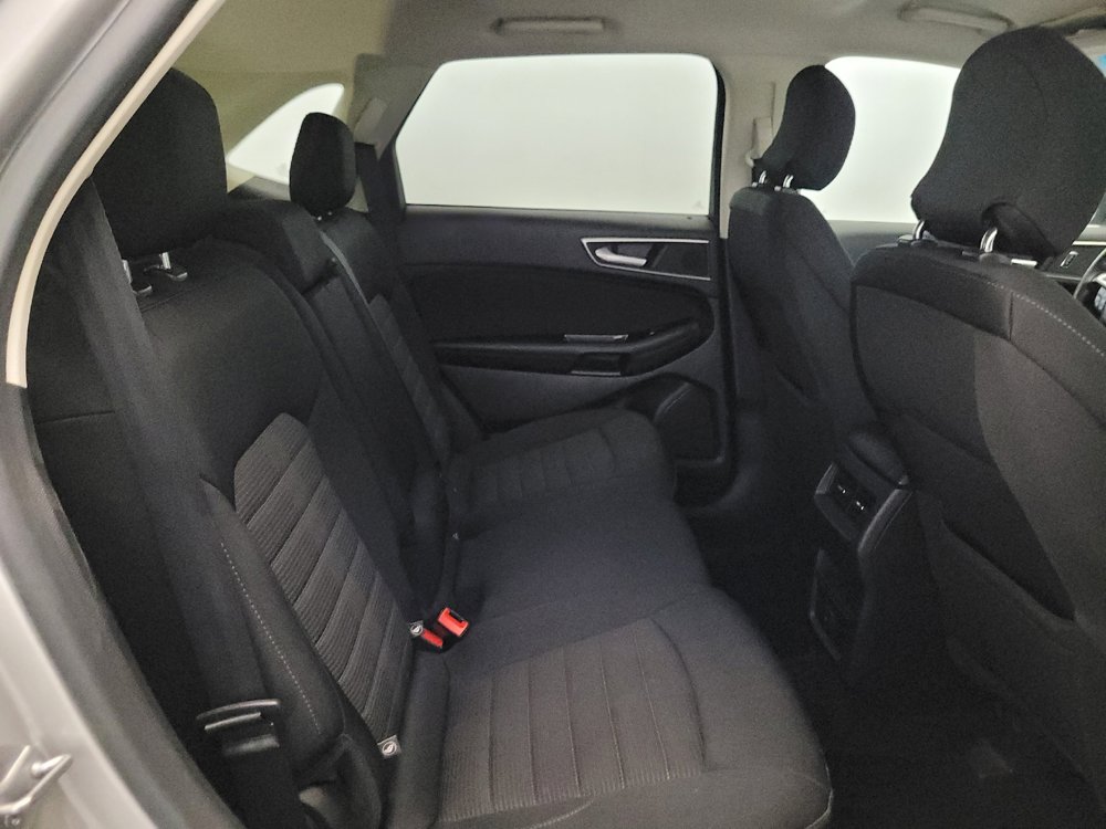 Used 2015 Ford Edge SEL FWD image 19