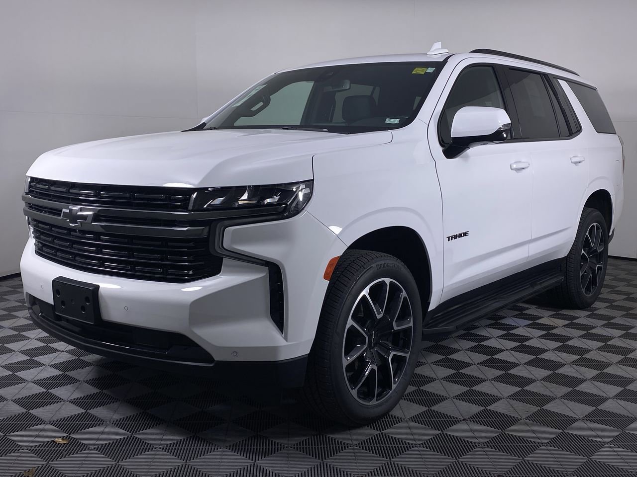 Certified 2021 Chevrolet Tahoe RST w/ Luxury Package AWD/4WD image 17