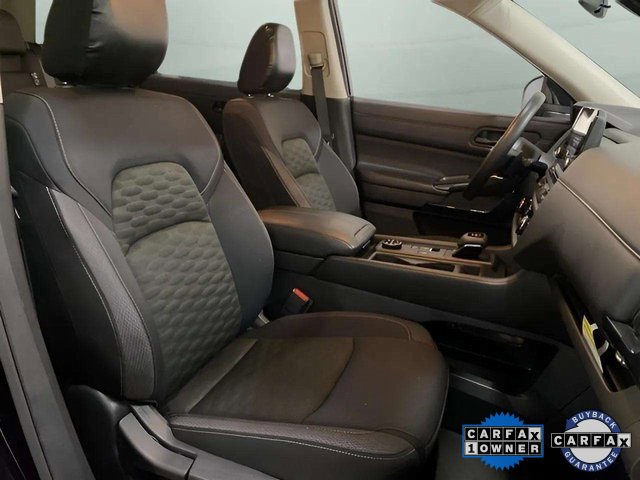 Used 2024 Nissan Pathfinder S image 81