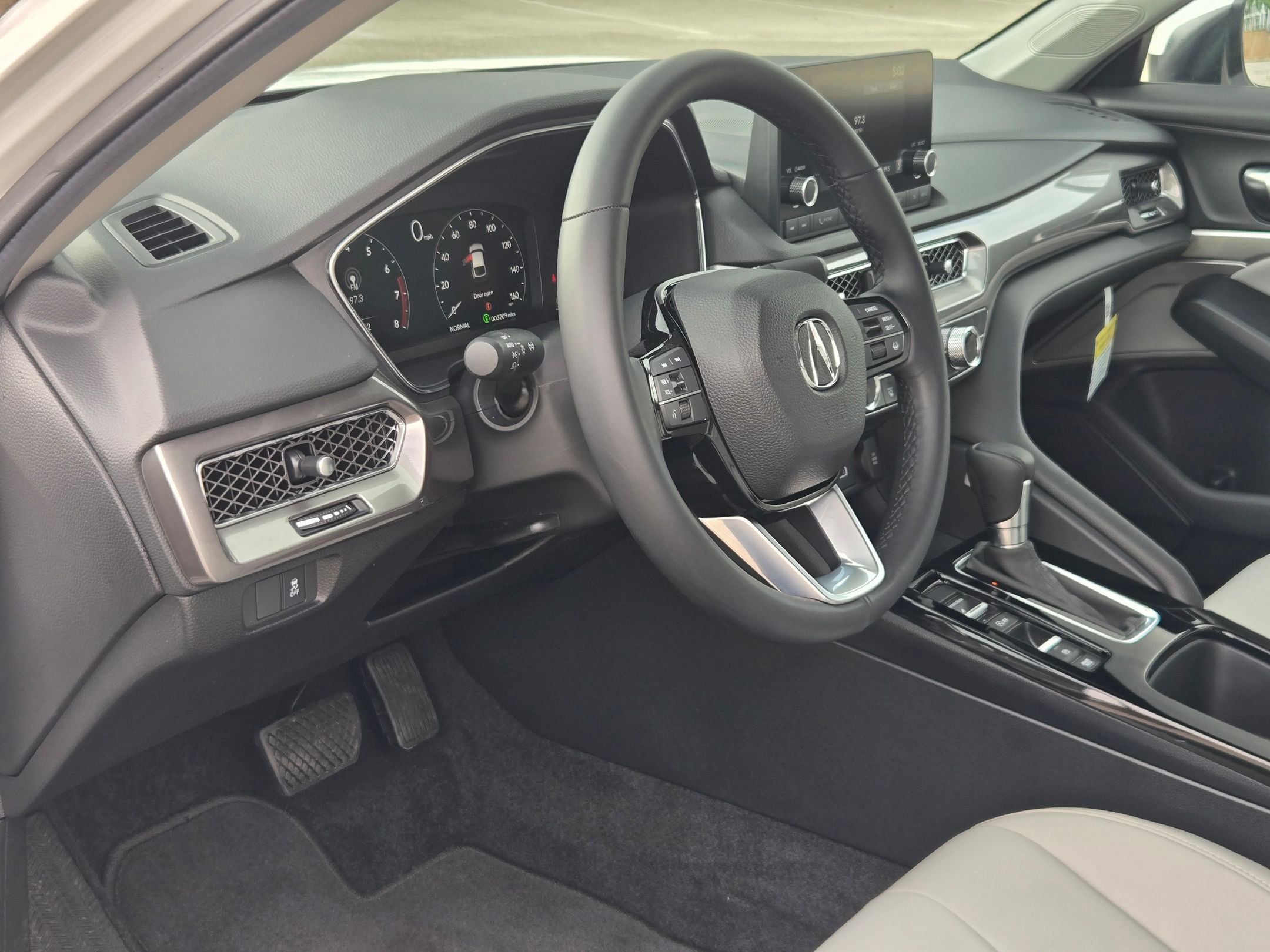 Used 2025 Acura Integra image 12