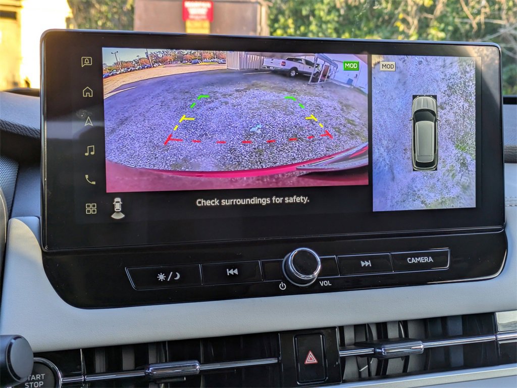 New 2025 Mitsubishi Outlander SE image 21