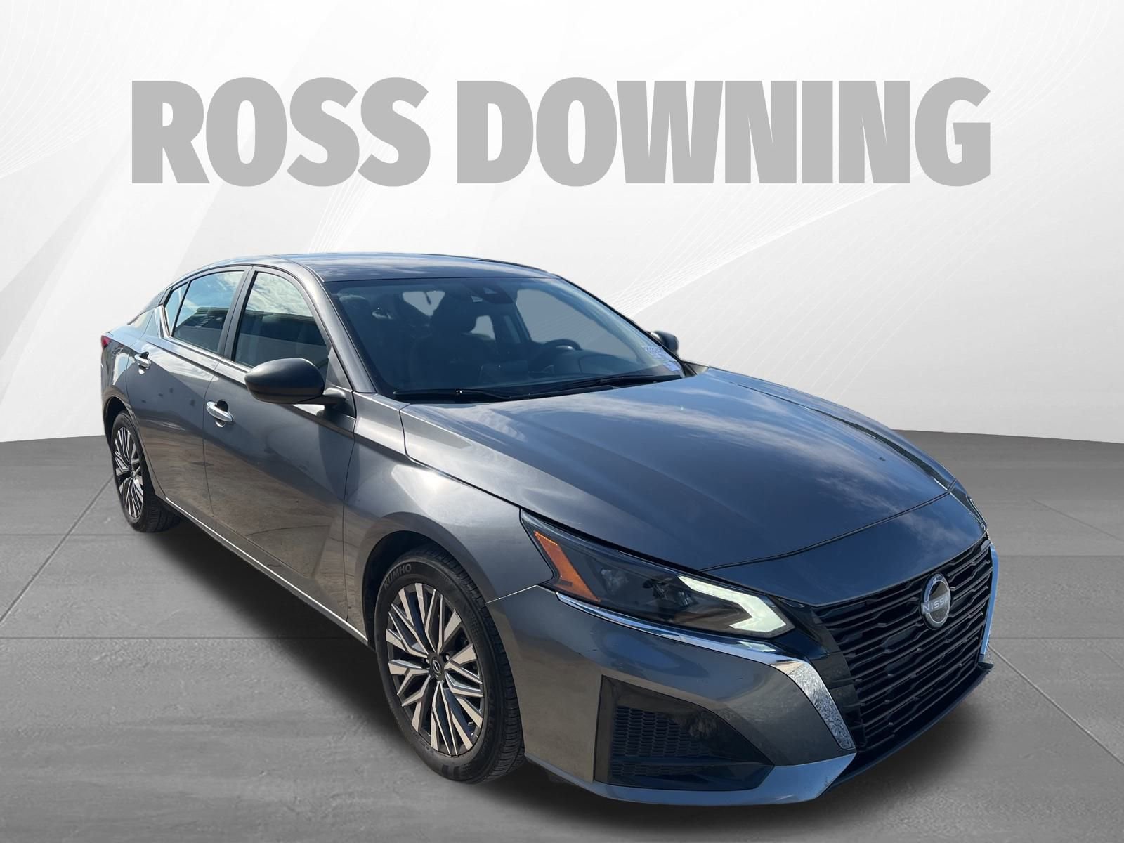 Used 2025 Nissan Altima 2.5 SV image 3