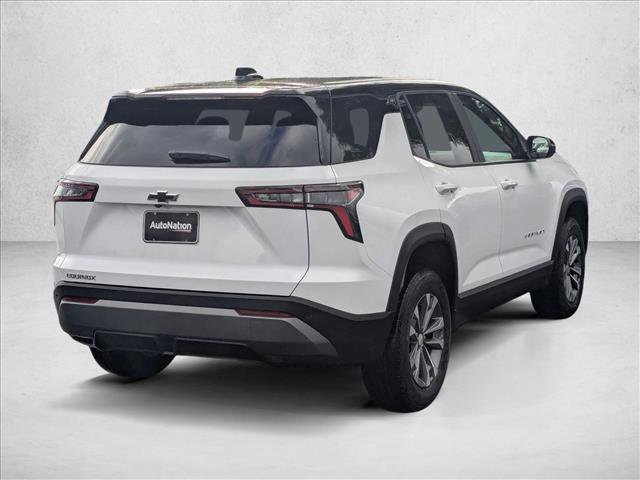 New 2026 Chevrolet Equinox LT image 2