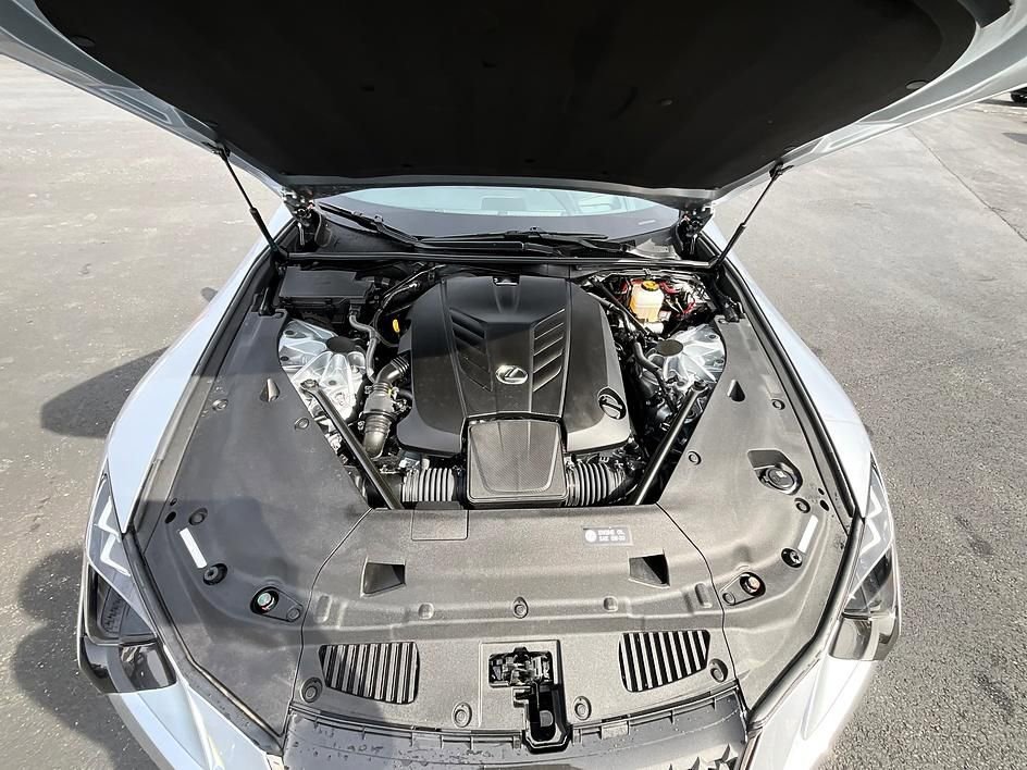 Used 2022 Lexus LC 500 Convert w/ Accessory Package RWD image 3