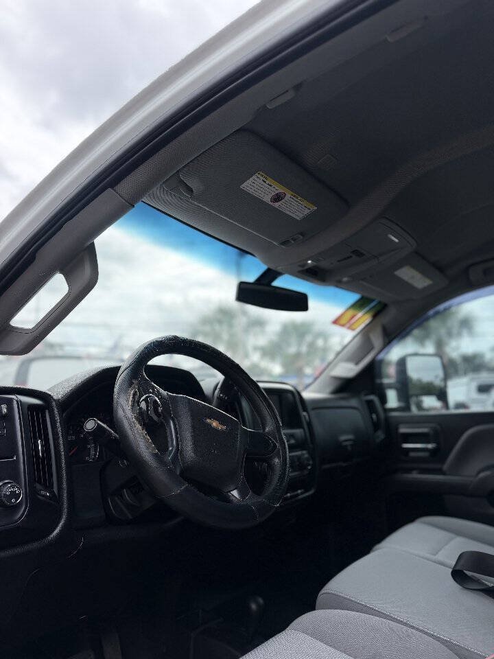 Used 2019 Chevrolet Silverado 2500 W/T w/ WT Convenience Package AWD/4WD image 12