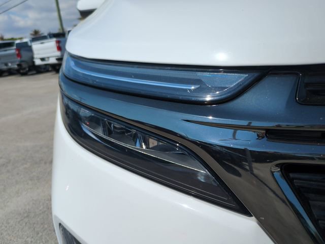 Used 2023 Chevrolet Equinox RS image 9