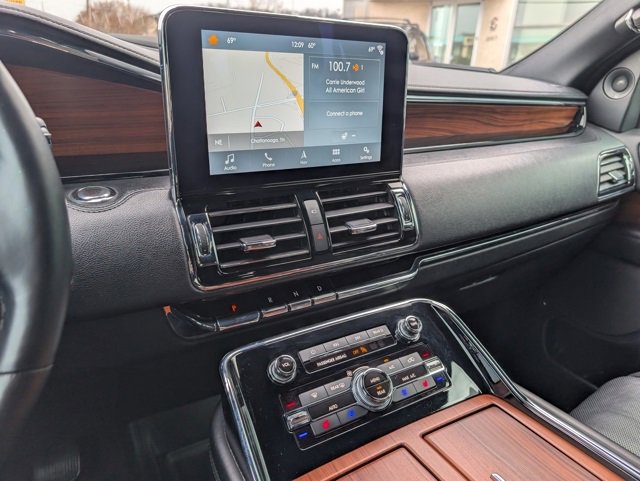 Used 2018 Lincoln Navigator Reserve w/ Technology Package image 19