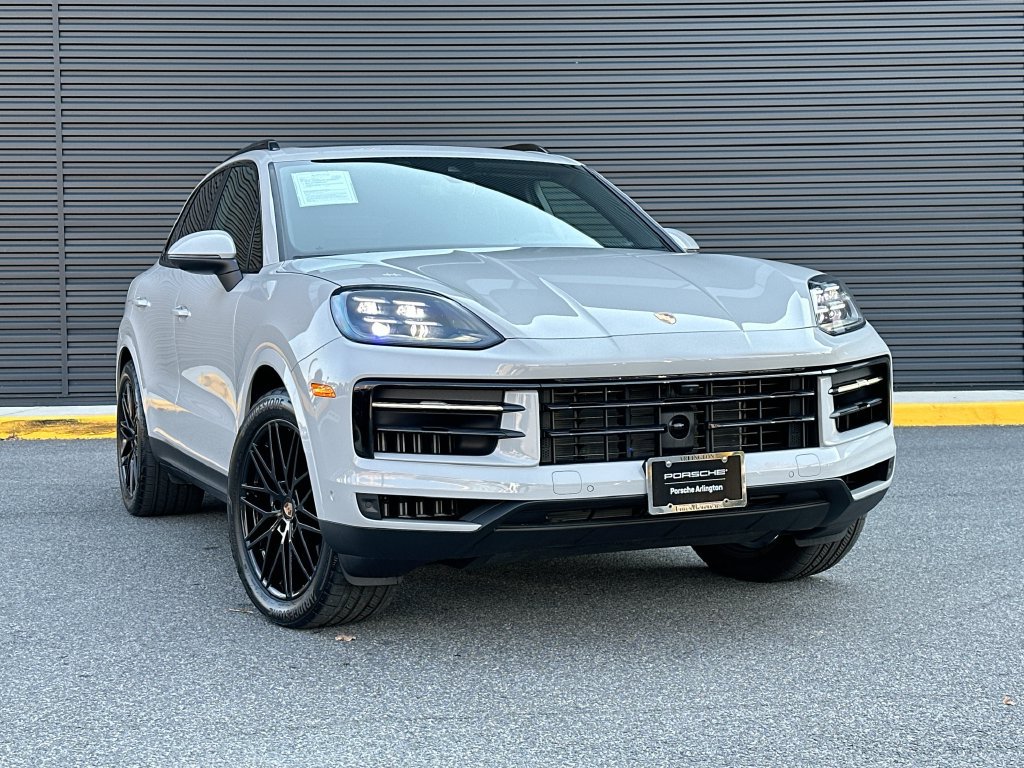 Certified 2025 Porsche Cayenne AWD/4WD image 7