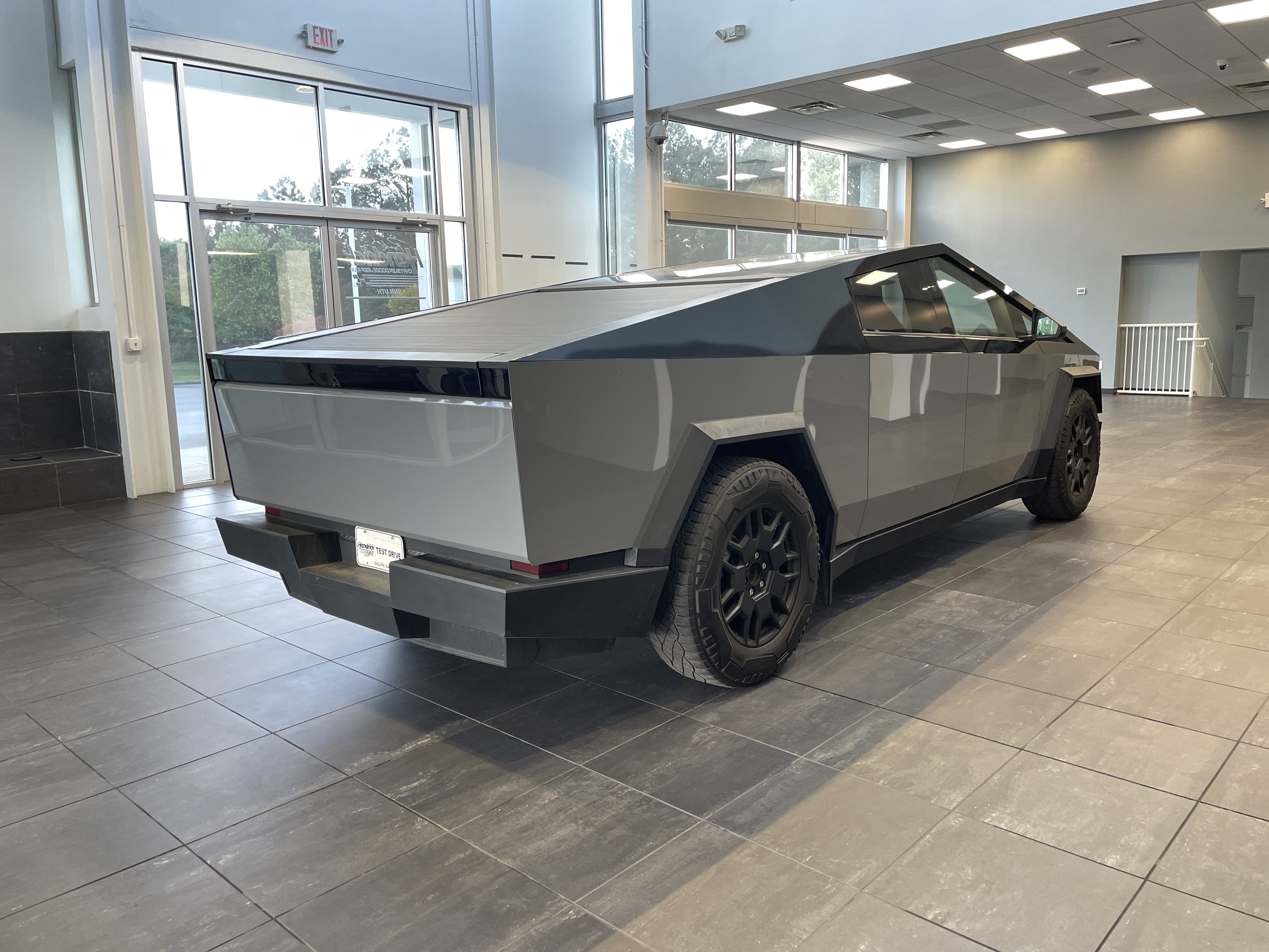 Used 2024 Tesla Cybertruck Cyberbeast AWD/4WD image 10