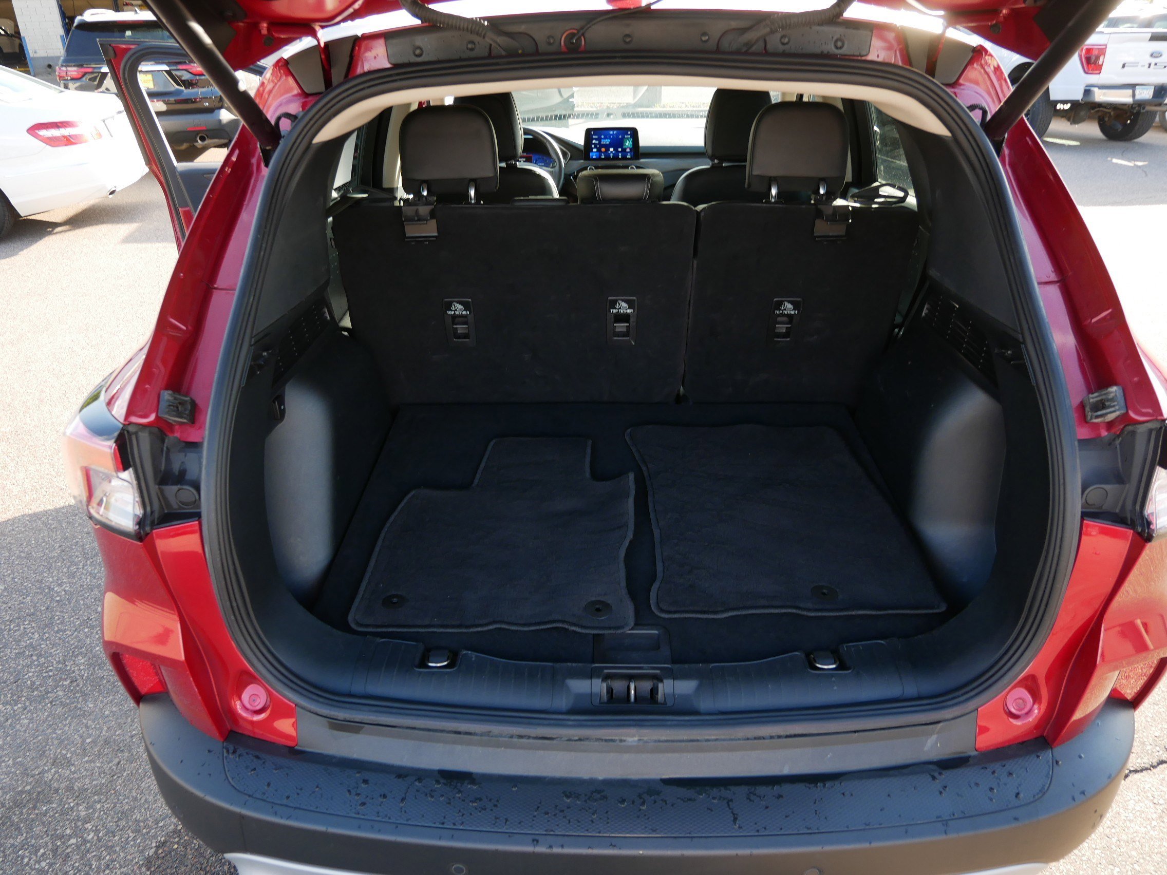 Used 2020 Ford Escape Titanium AWD/4WD image 18