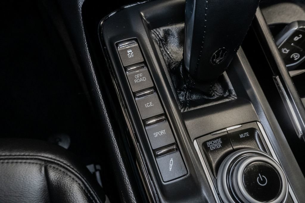 Used 2022 Maserati Levante GT image 25