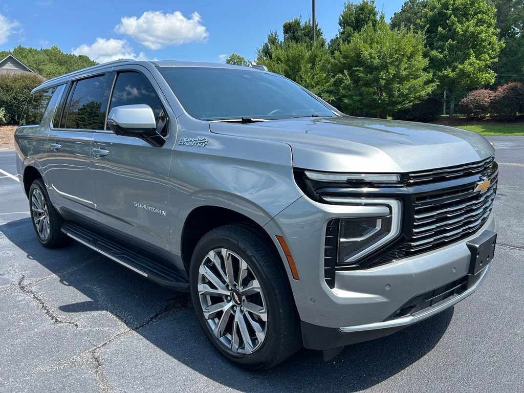 Used 2025 Chevrolet Suburban High Country w/ Sun And Tow Package AWD/4WD image 23