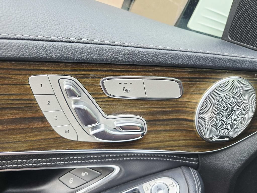 Used 2016 Mercedes-Benz C 300 4MATIC Sedan image 32