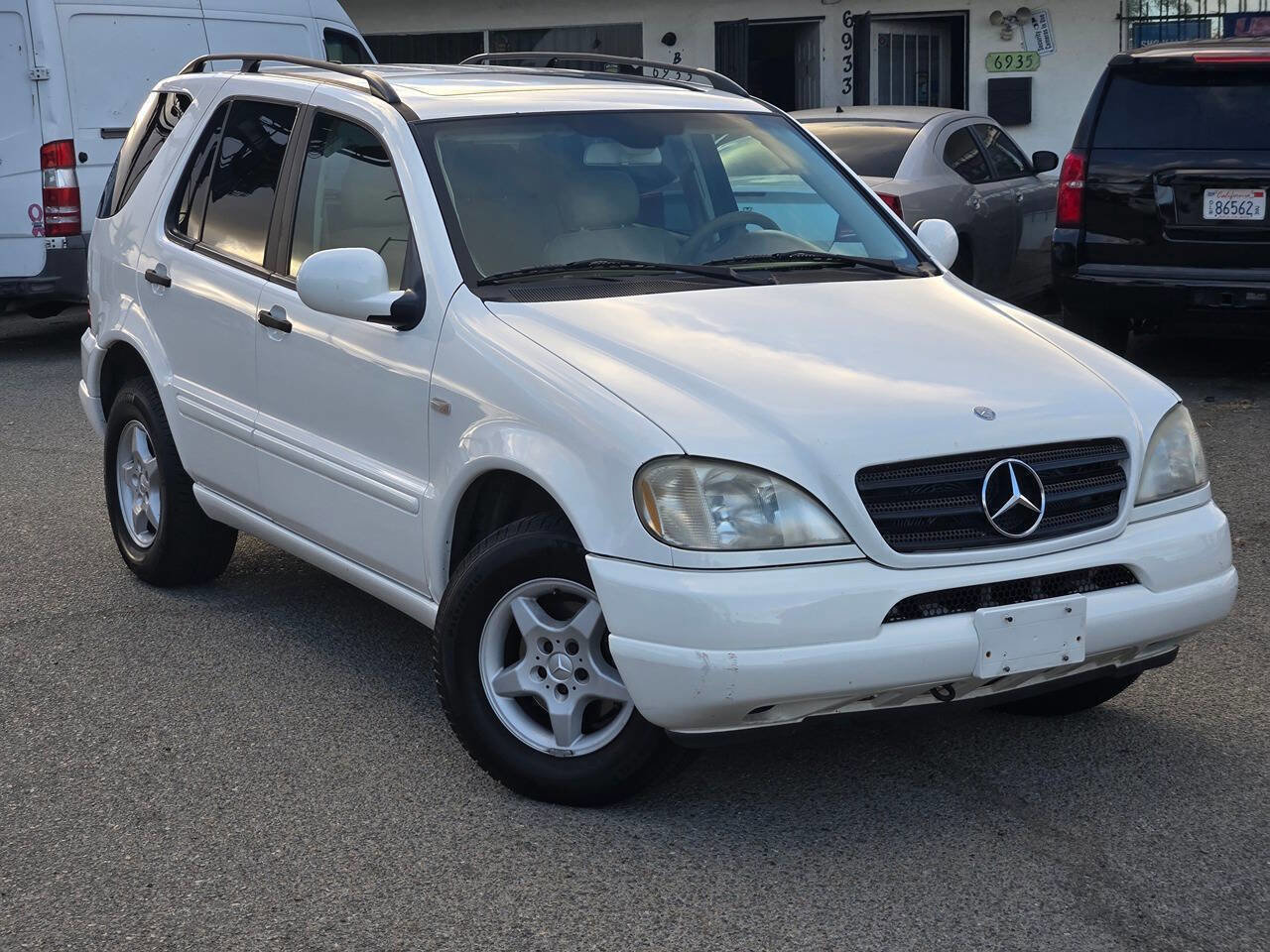 Used 2001 Mercedes-Benz ML 320 4MATIC image 4