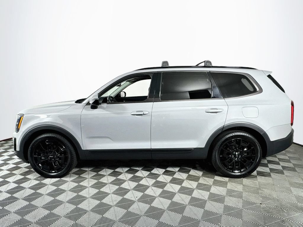 Used 2022 Kia Telluride SX w/ Nightfall Edition Package AWD/4WD image 4