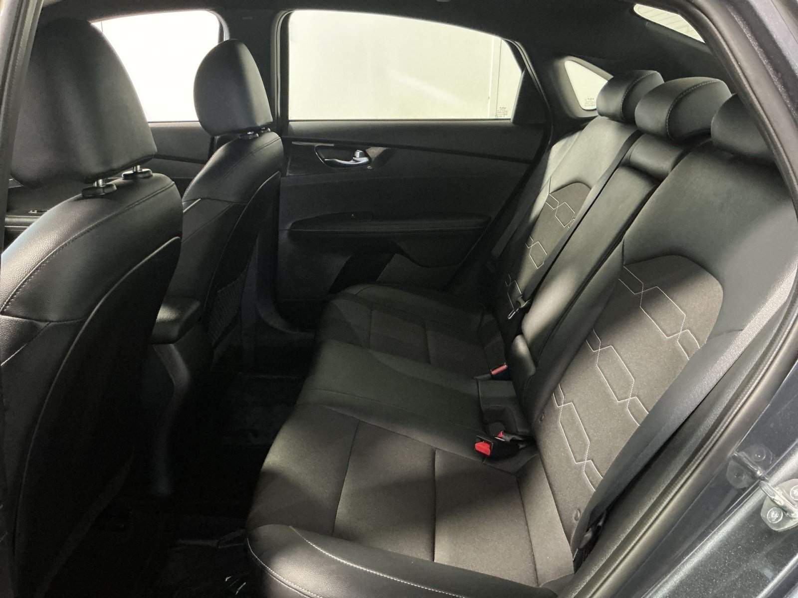 Used 2023 Kia Forte GT-Line FWD image 24