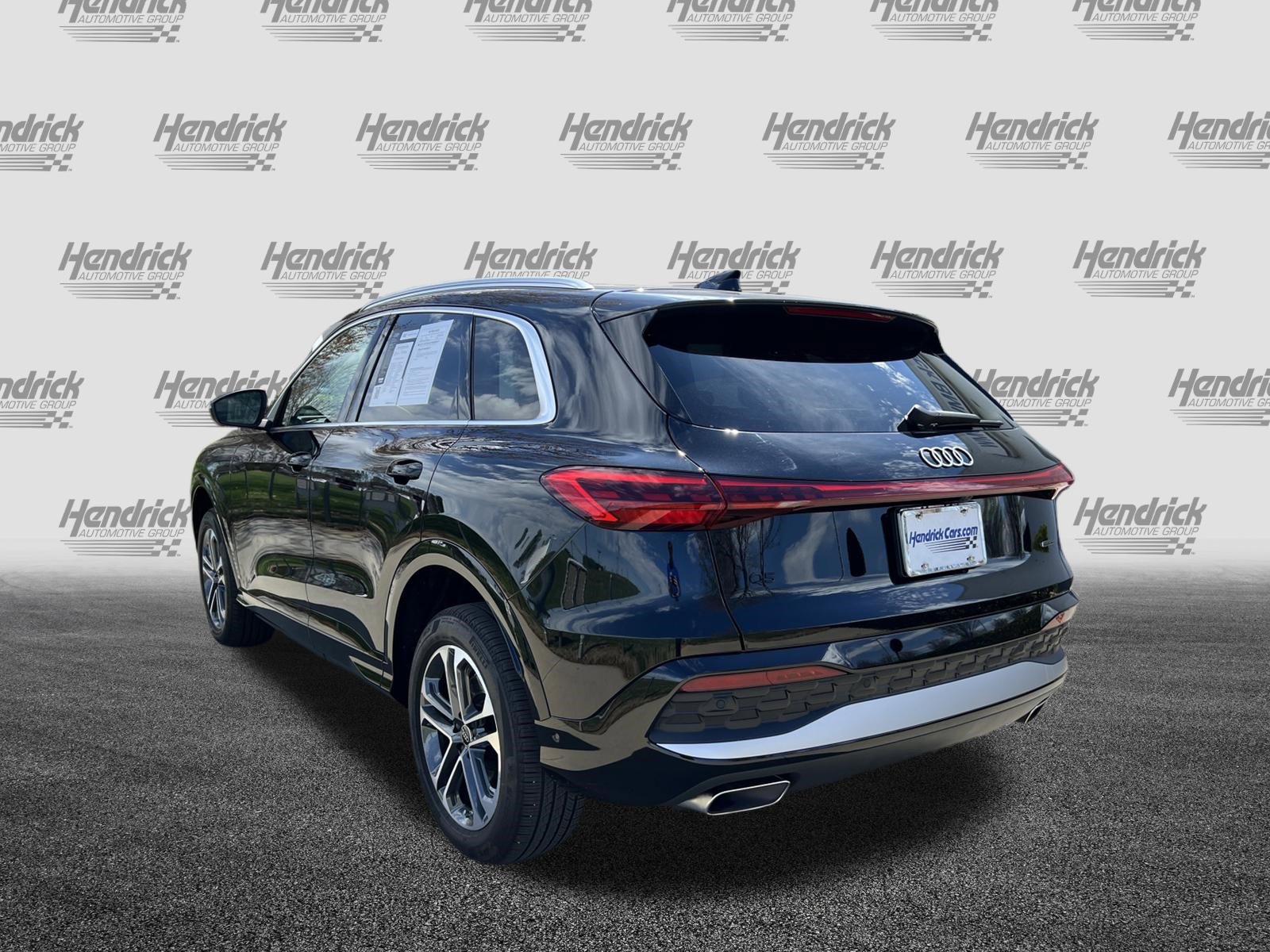 Certified 2025 Audi Q5 Premium w/ Premium Plus AWD/4WD image 7